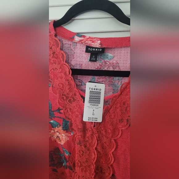 Red Lace and Floral Torrid Tank | Size 0 | Size 12 | Size Large | Brand New - Picture 2 of 3